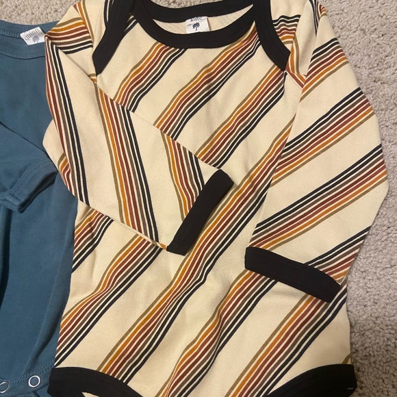 Kate Quinn baby onesie bundle - Picture 7 of 10
